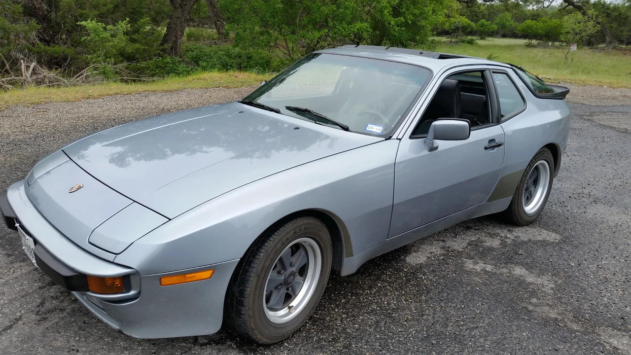 1986 Porsche 944 - Image 5 of 31
