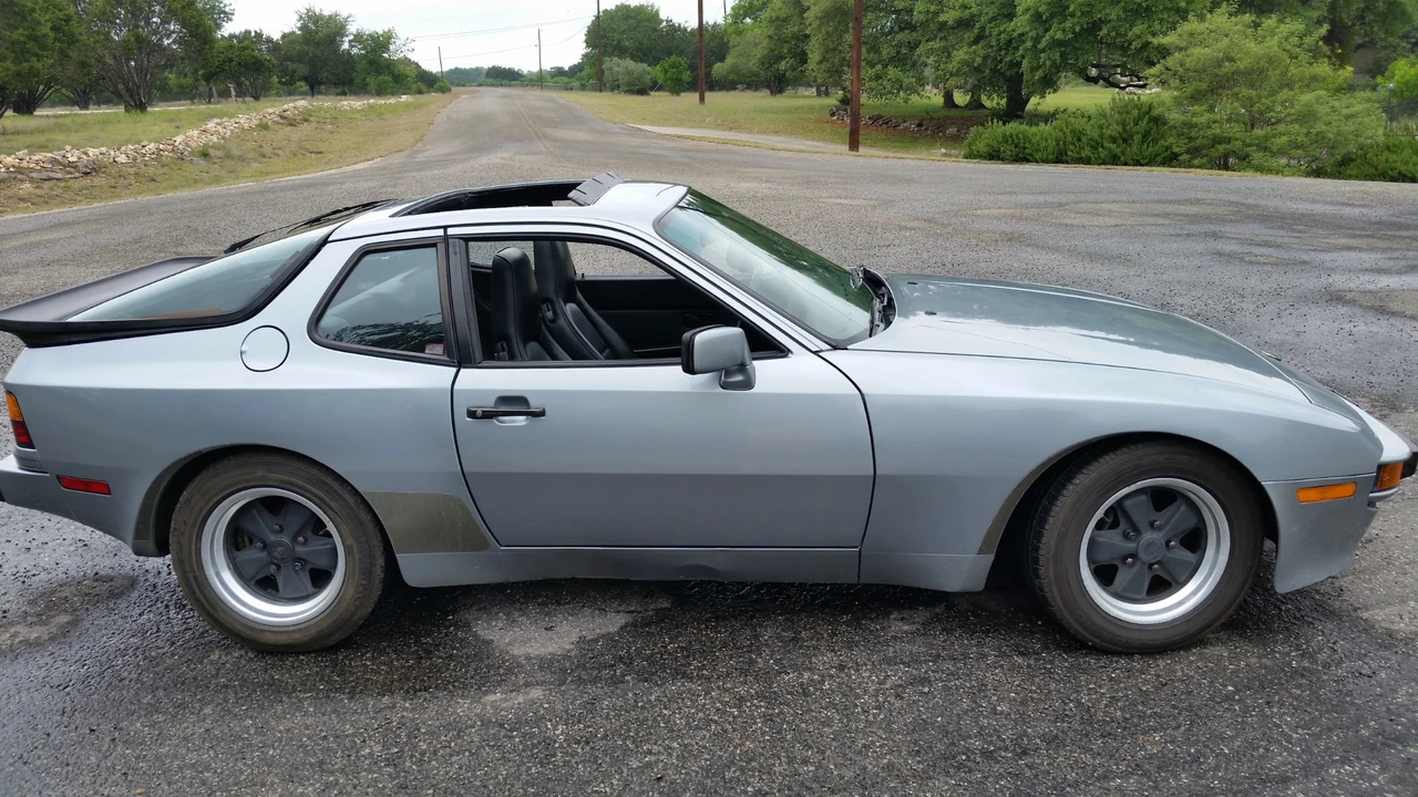 1986 Porsche 944 - Image 12 of 31