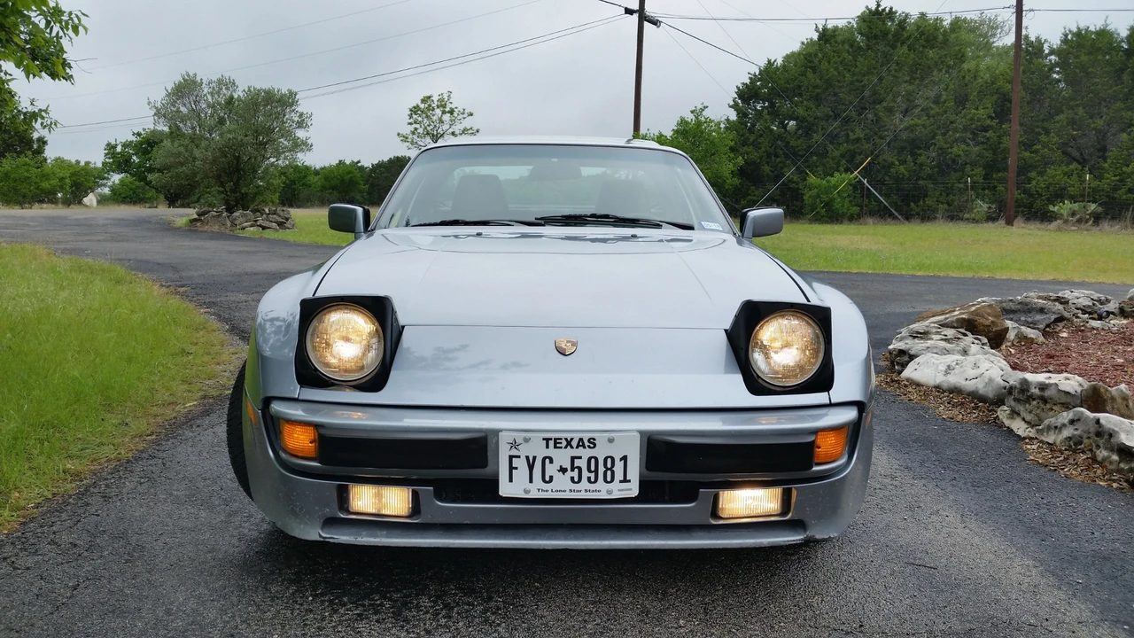 1986 Porsche 944 - Image 14 of 31
