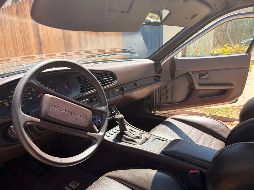 1986 Porsche 944 - Image 3 of 13