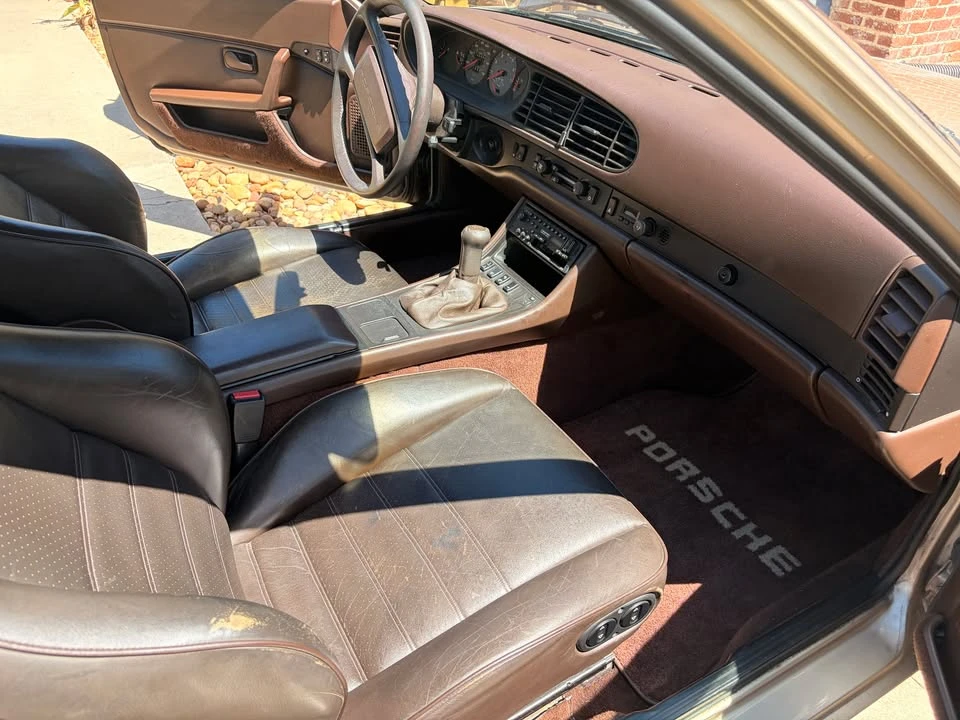 1986 Porsche 944 - Image 6 of 13
