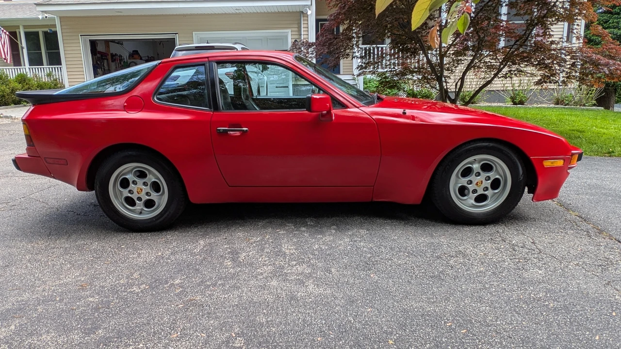 1986 Porsche 944 - Image 14 of 31