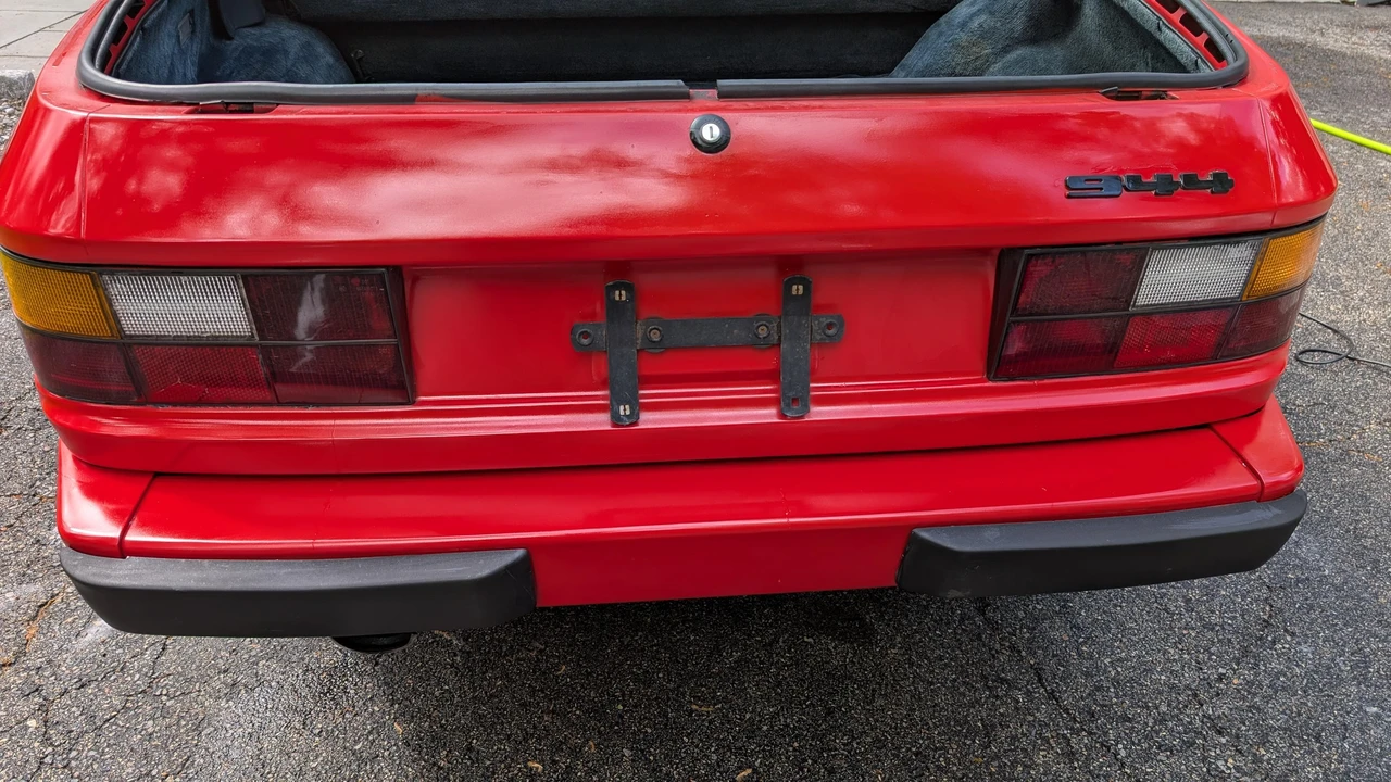 1986 Porsche 944 - Image 22 of 31