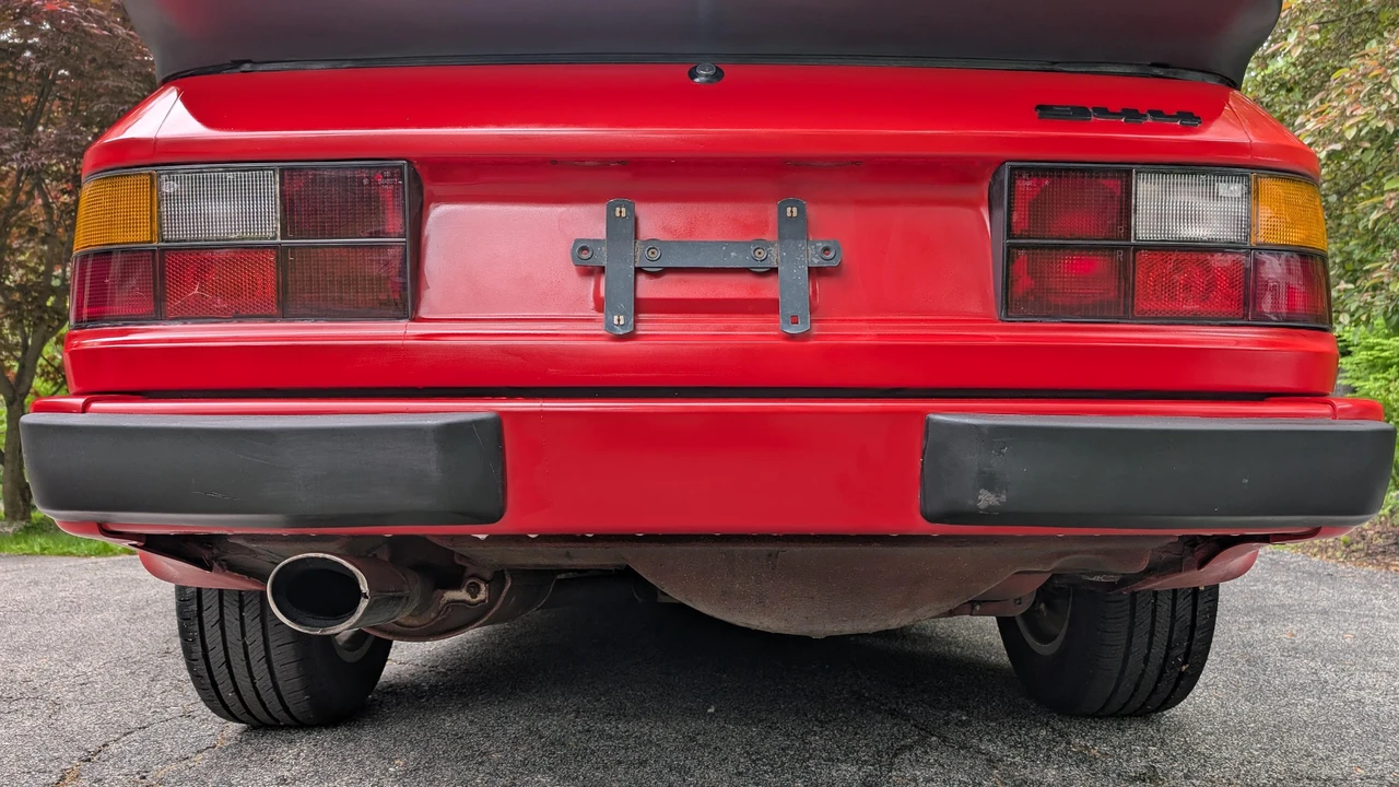 1986 Porsche 944 - Image 23 of 31