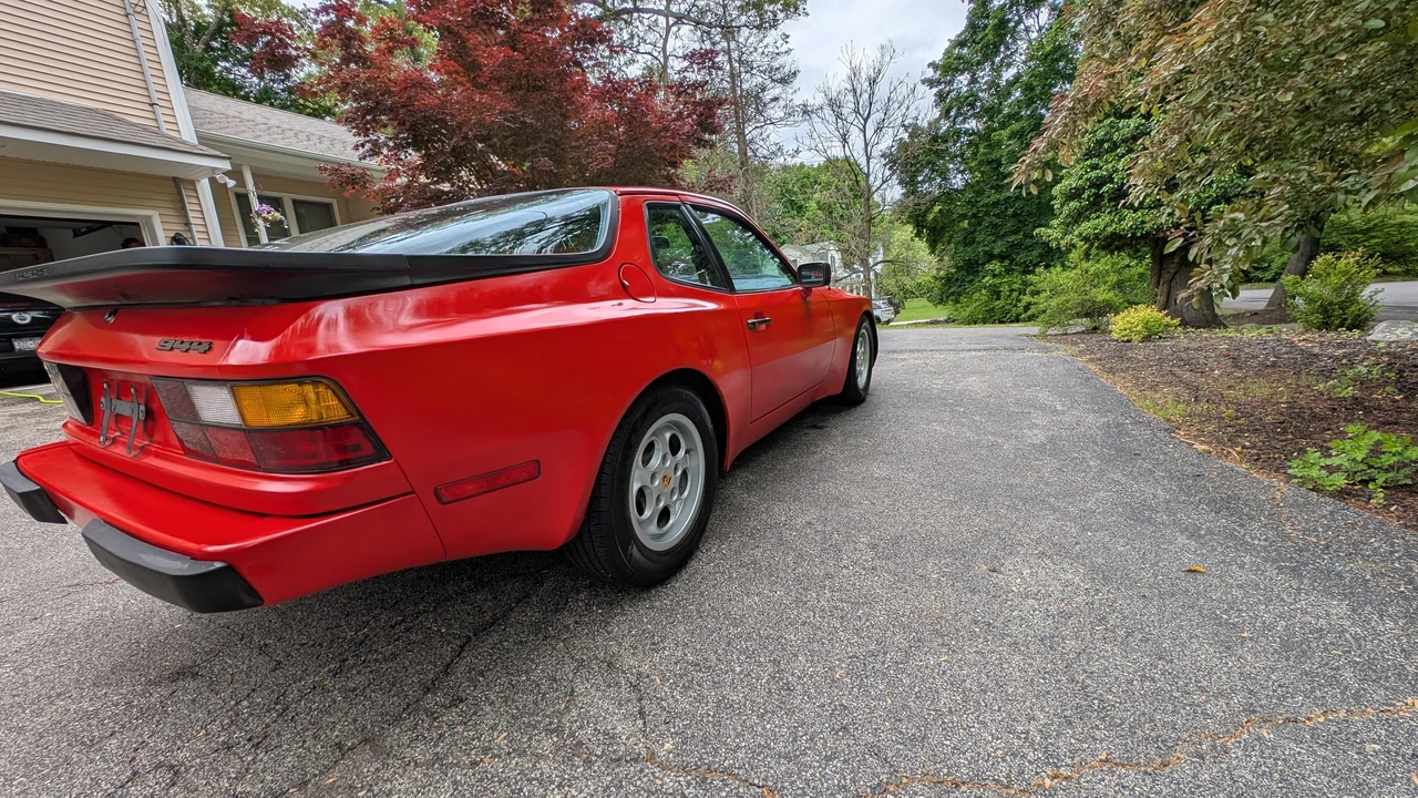 1986 Porsche 944 - Image 25 of 31