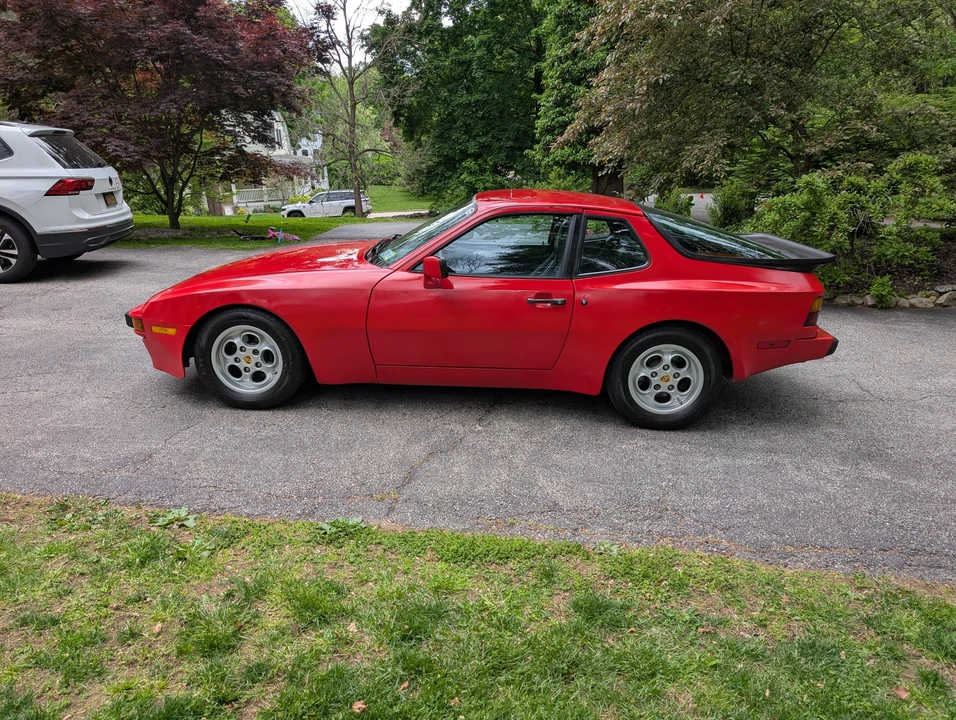 1986 Porsche 944 - Image 9 of 31