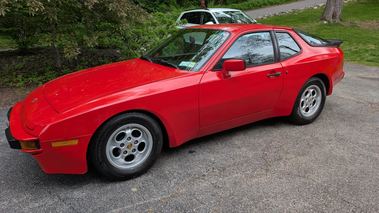 1986 Porsche 944 - Image 8 of 31