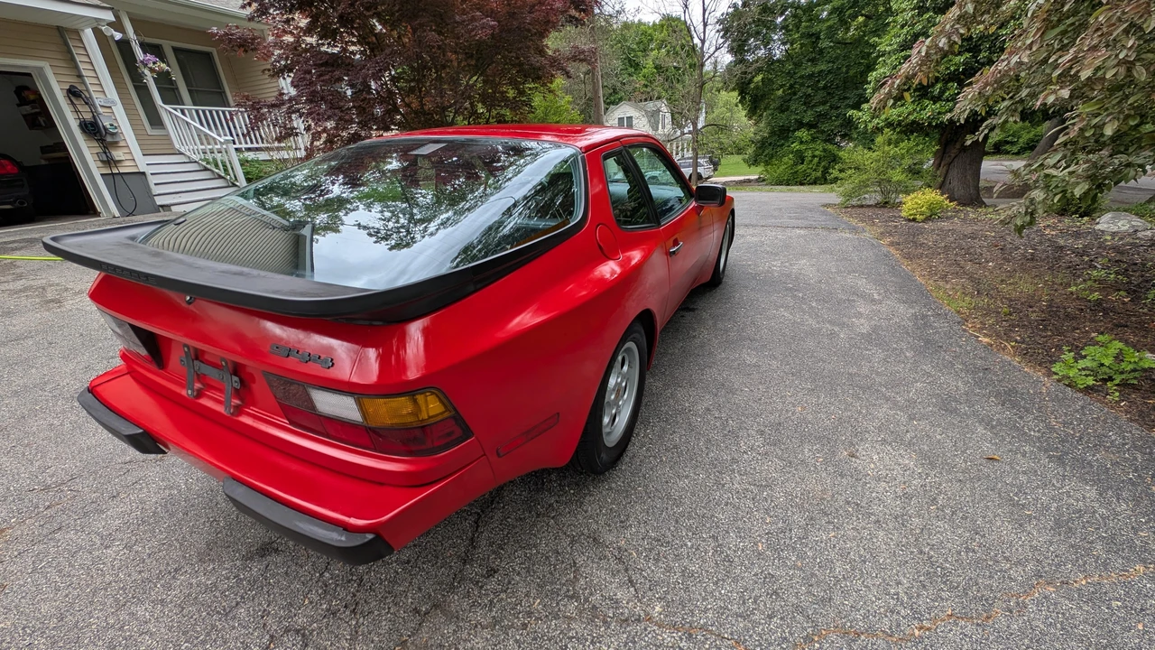 1986 Porsche 944 - Image 13 of 31