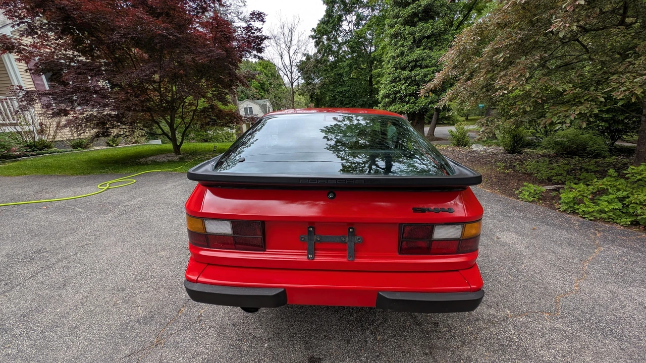 1986 Porsche 944 - Image 12 of 31