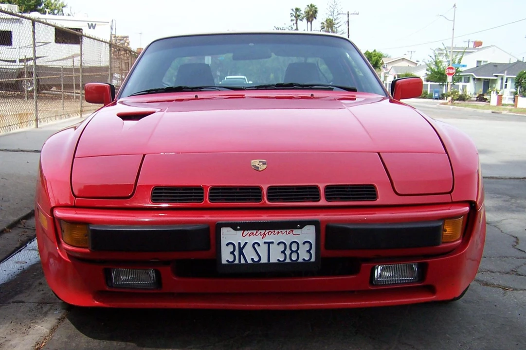 1986 Porsche 944 - Image 2 of 6