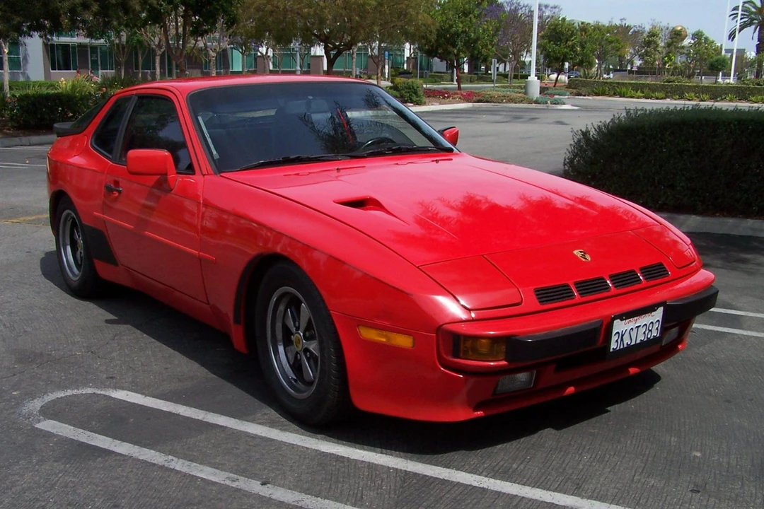 1986 Porsche 944 - Image 6 of 6