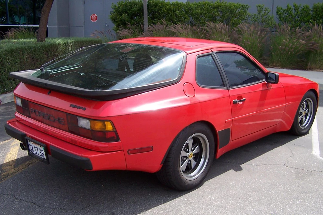 1986 Porsche 944 - Image 4 of 6