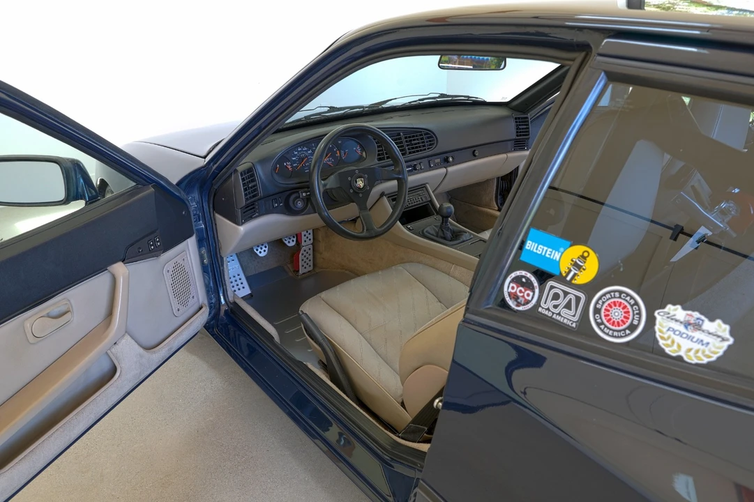 1986 Porsche 944 - Image 9 of 20