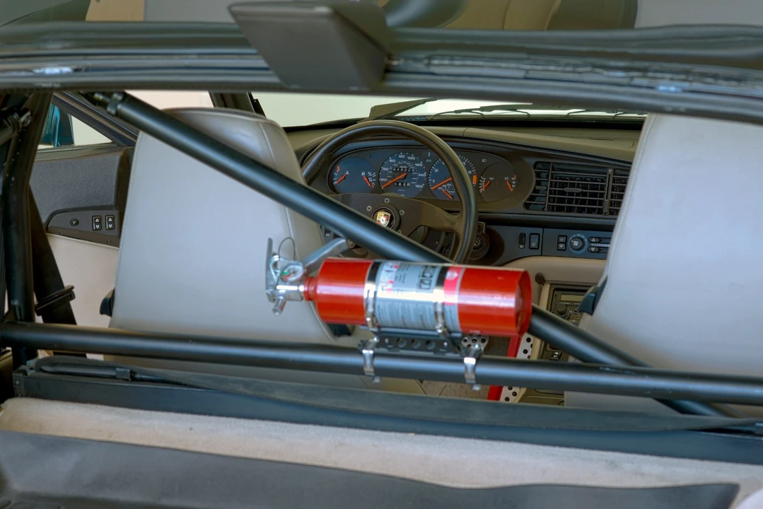 1986 Porsche 944 - Image 19 of 20