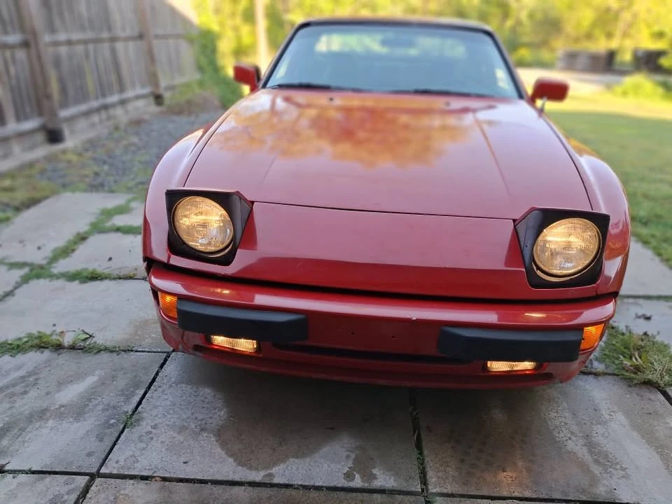 1986 Porsche 944 - Image 2 of 15