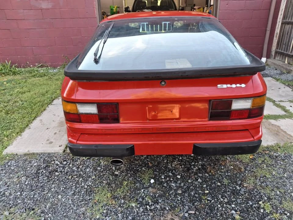 1986 Porsche 944 - Image 4 of 15