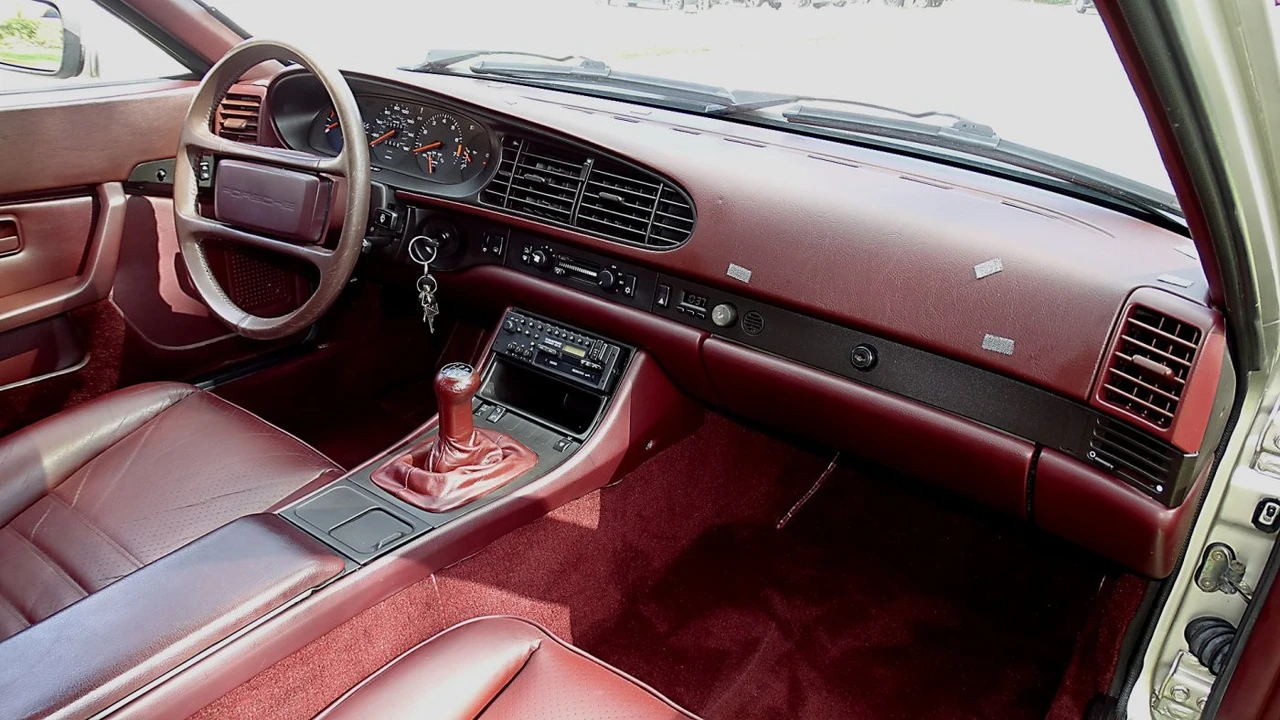 1986 Porsche 944 - Image 12 of 21