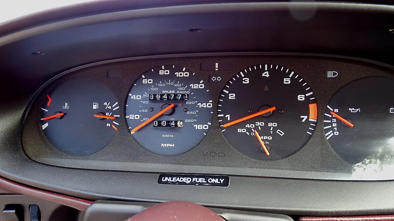 1986 Porsche 944 - Image 18 of 21