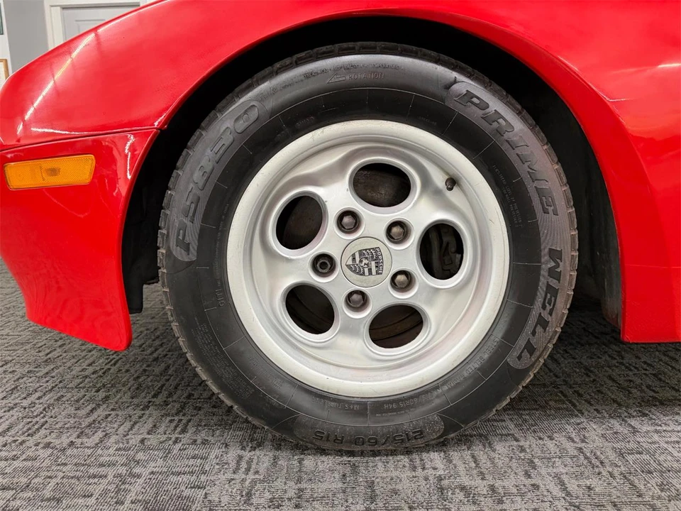 1986 Porsche 944 - Image 21 of 31