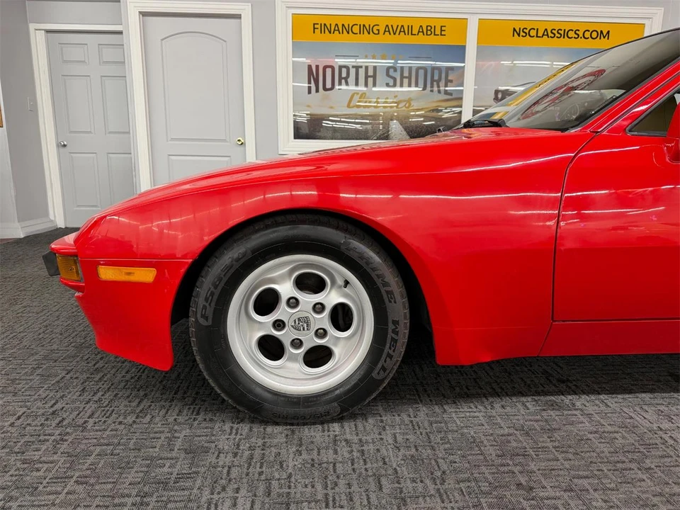 1986 Porsche 944 - Image 15 of 31
