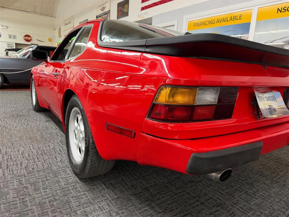 1986 Porsche 944 - Image 19 of 31