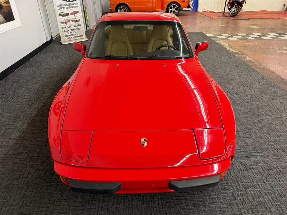 1986 Porsche 944 - Image 5 of 31