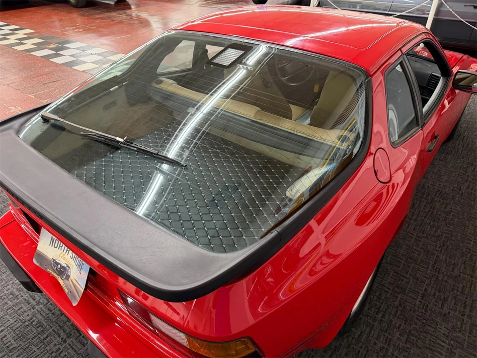 1986 Porsche 944 - Image 13 of 31