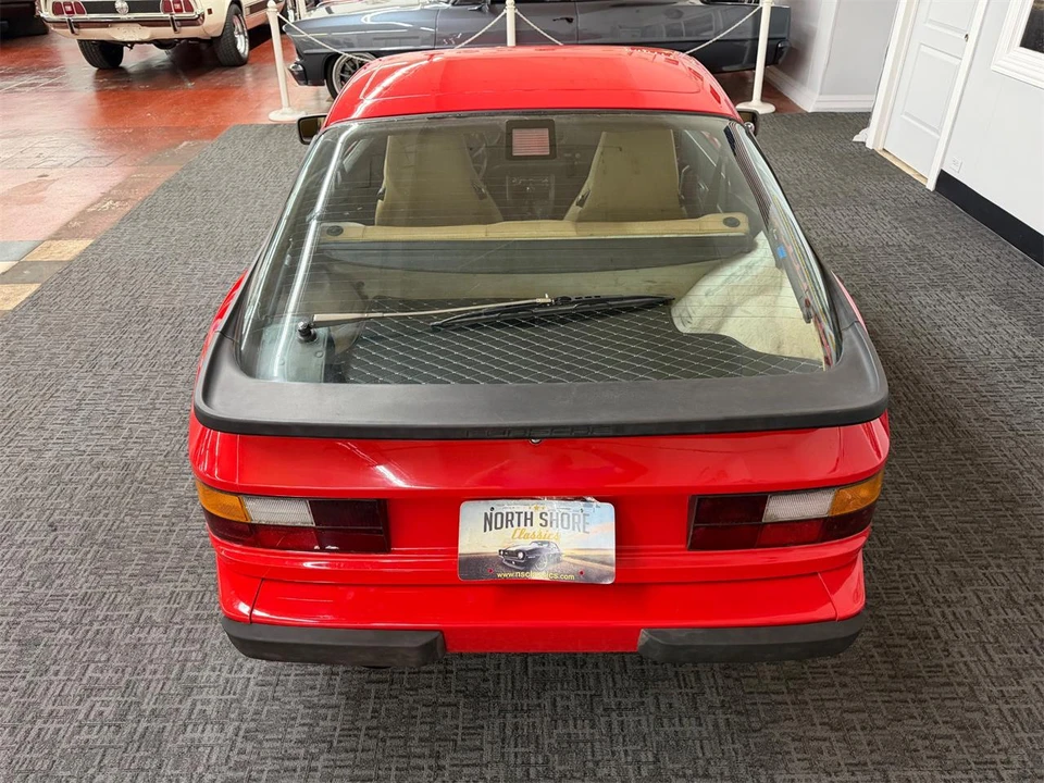 1986 Porsche 944 - Image 10 of 31