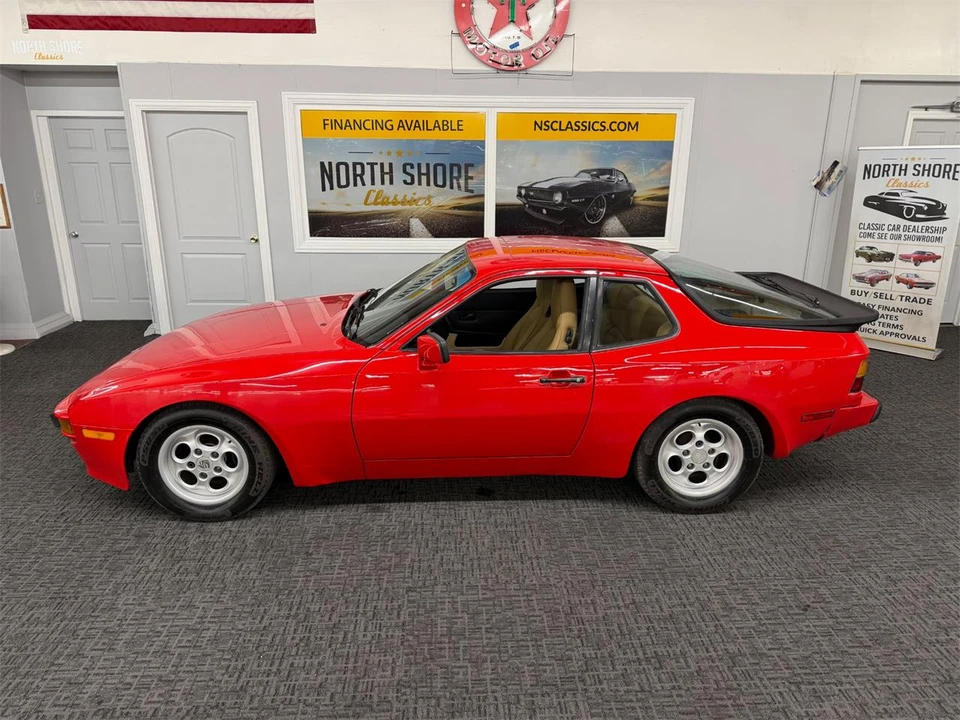 1986 Porsche 944 - Image 4 of 31