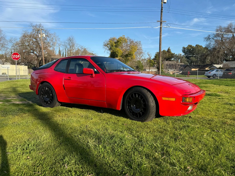 1986 Porsche 944 - Image 10 of 31