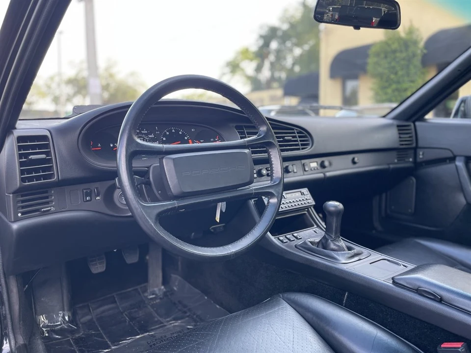 1986 Porsche 944 - Image 15 of 21