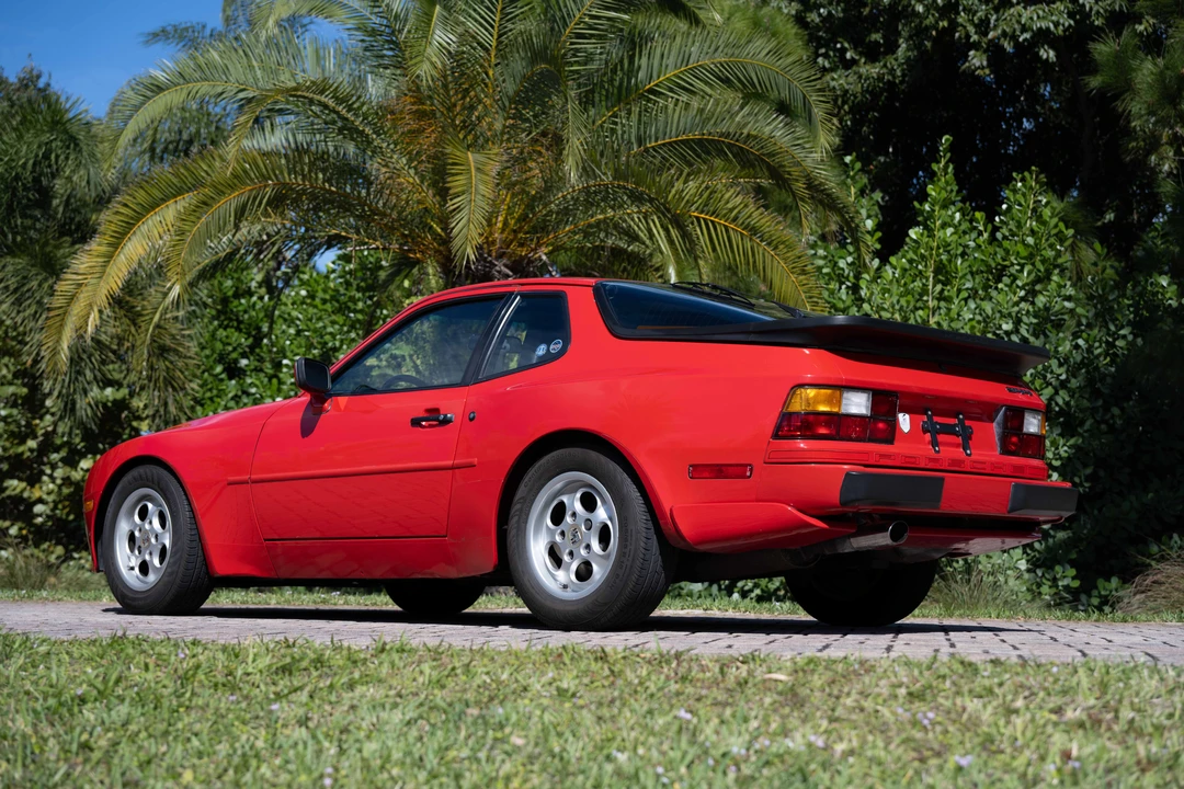 1986 Porsche 944 - Image 18 of 31