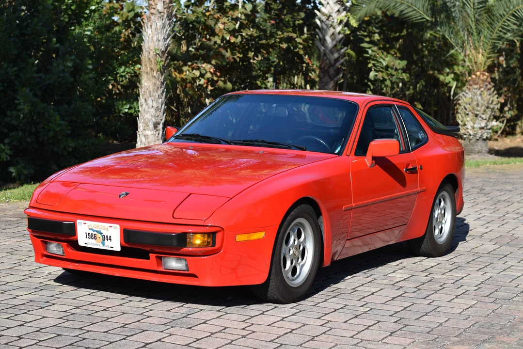 1986 Porsche 944 - Image 2 of 31