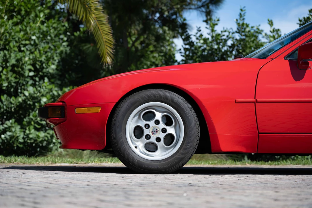 1986 Porsche 944 - Image 21 of 31