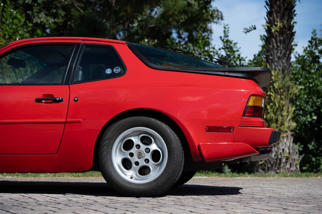 1986 Porsche 944 - Image 22 of 31