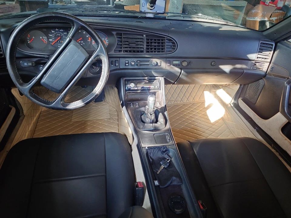 1986 Porsche 944 - Image 16 of 31