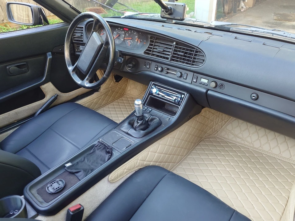 1986 Porsche 944 - Image 7 of 31