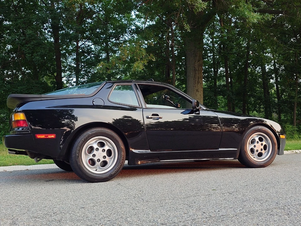 1986 Porsche 944 - Image 14 of 31