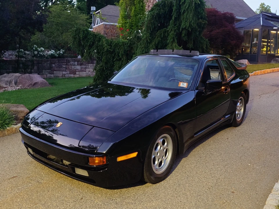 1986 Porsche 944 - Image 8 of 31