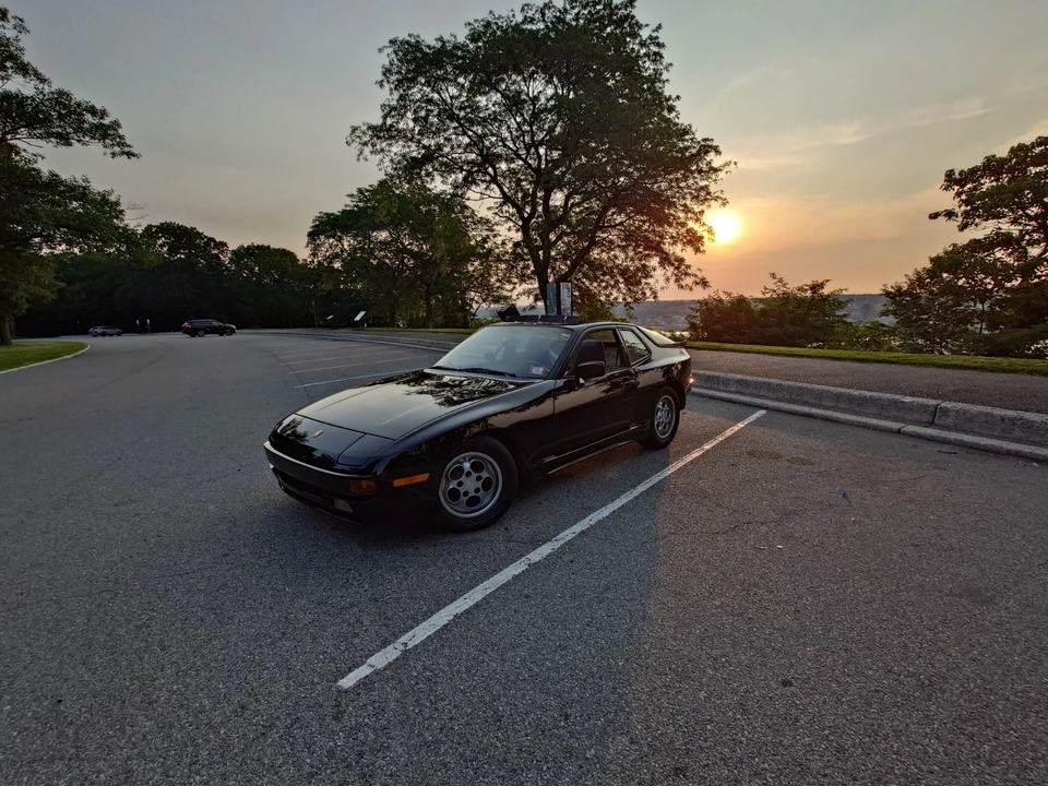 1986 Porsche 944 - Image 4 of 31