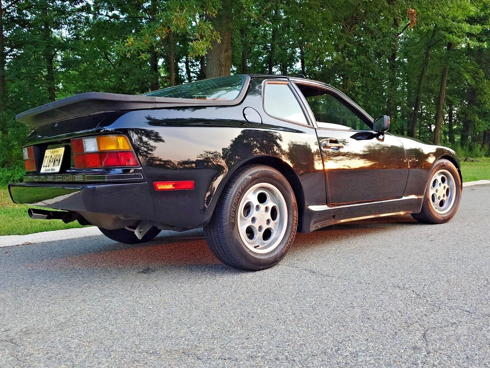 1986 Porsche 944 - Image 6 of 31