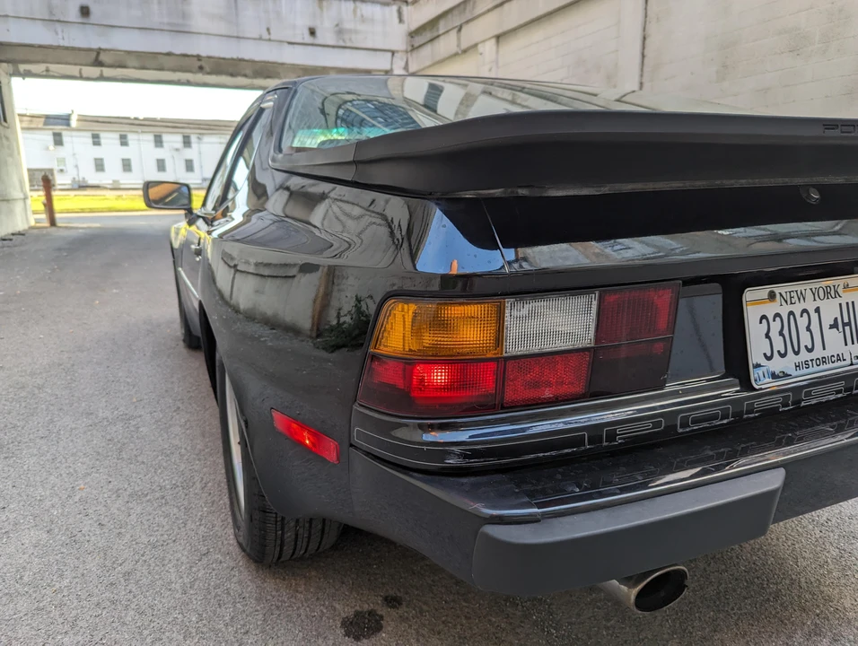 1986 Porsche 944 - Image 28 of 31