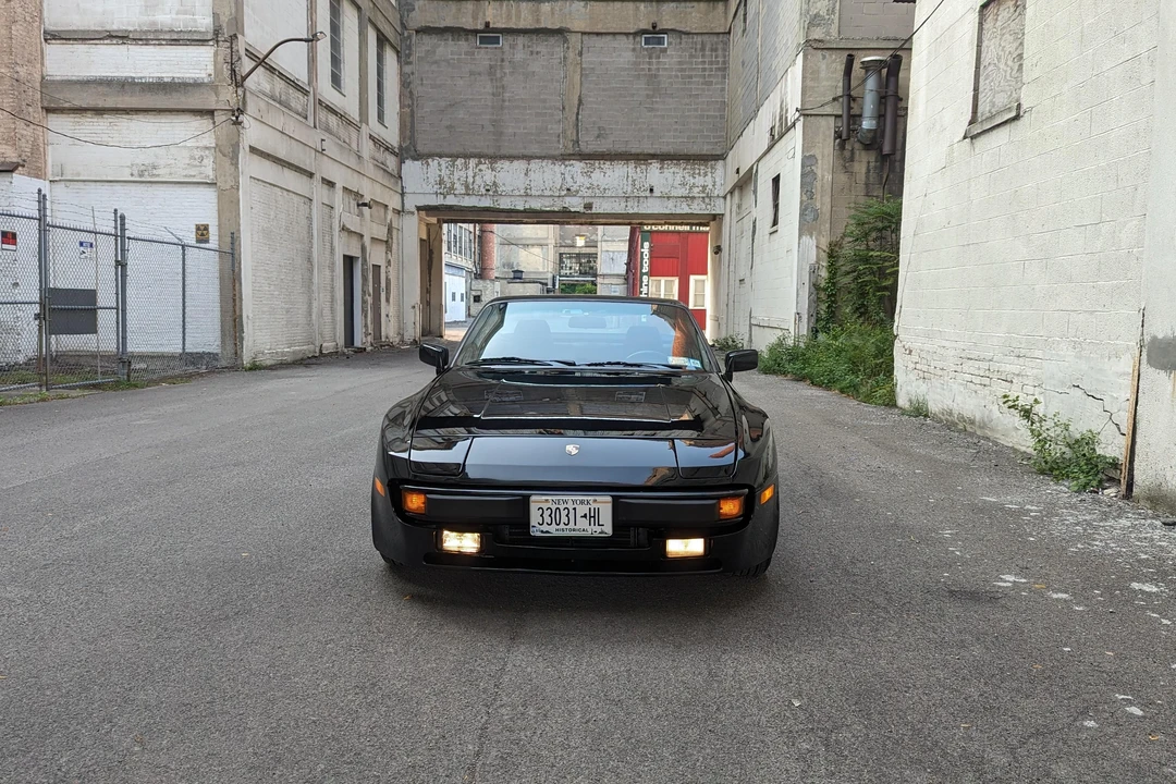 1986 Porsche 944 - Image 7 of 31