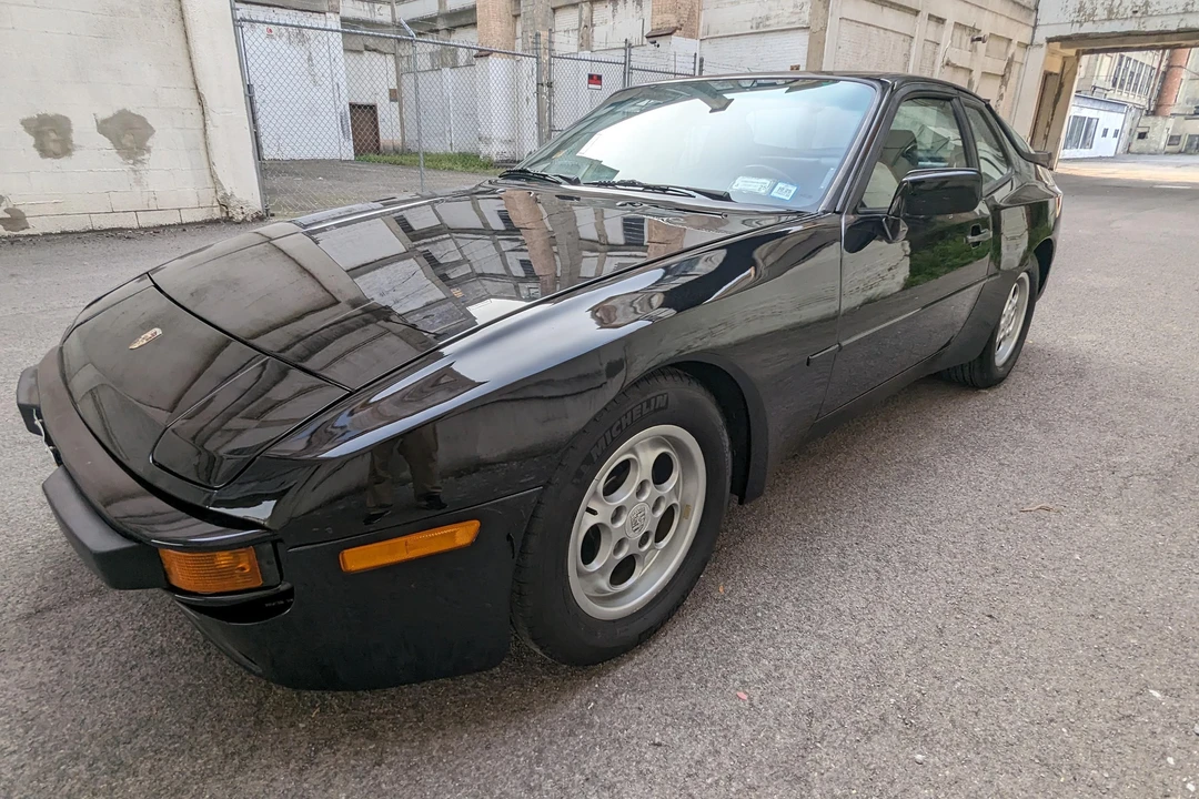 1986 Porsche 944 - Image 10 of 31