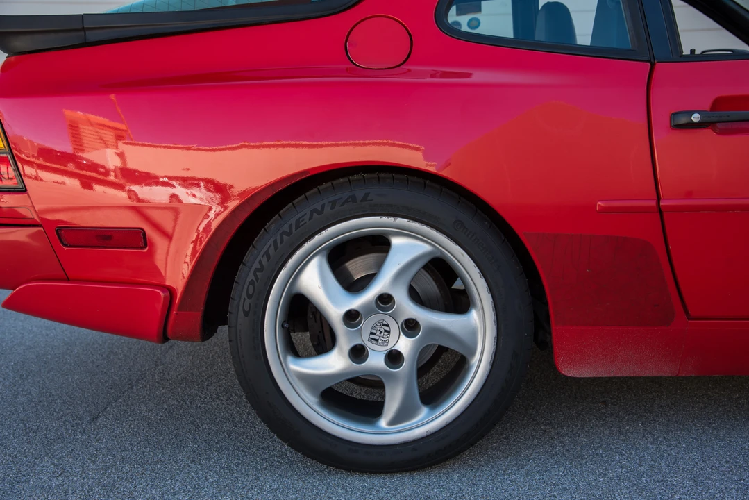 1986 Porsche 944 - Image 15 of 31