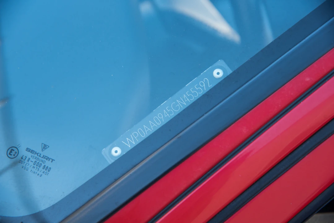 1986 Porsche 944 - Image 24 of 31