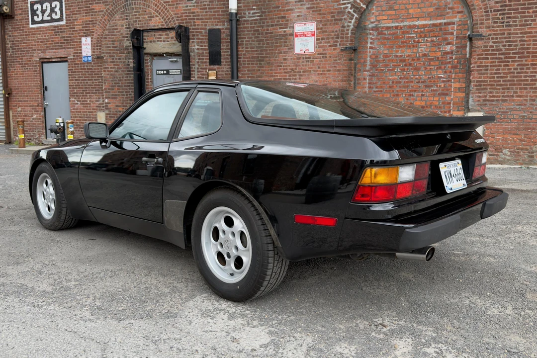 1986 Porsche 944 - Image 14 of 31