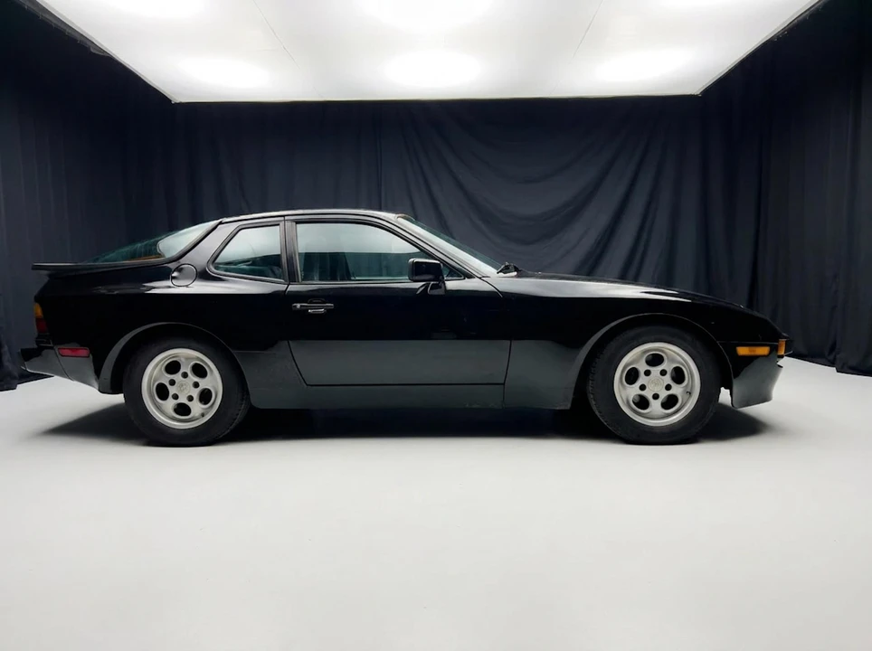 1986 Porsche 944 - Image 12 of 31