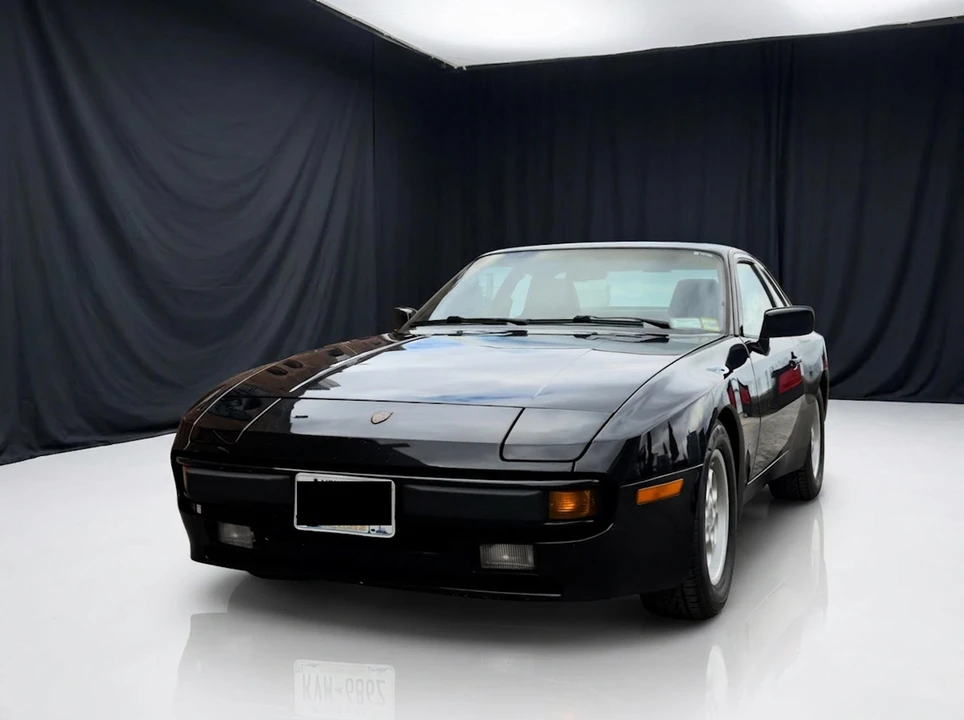 1986 Porsche 944 - Image 10 of 31