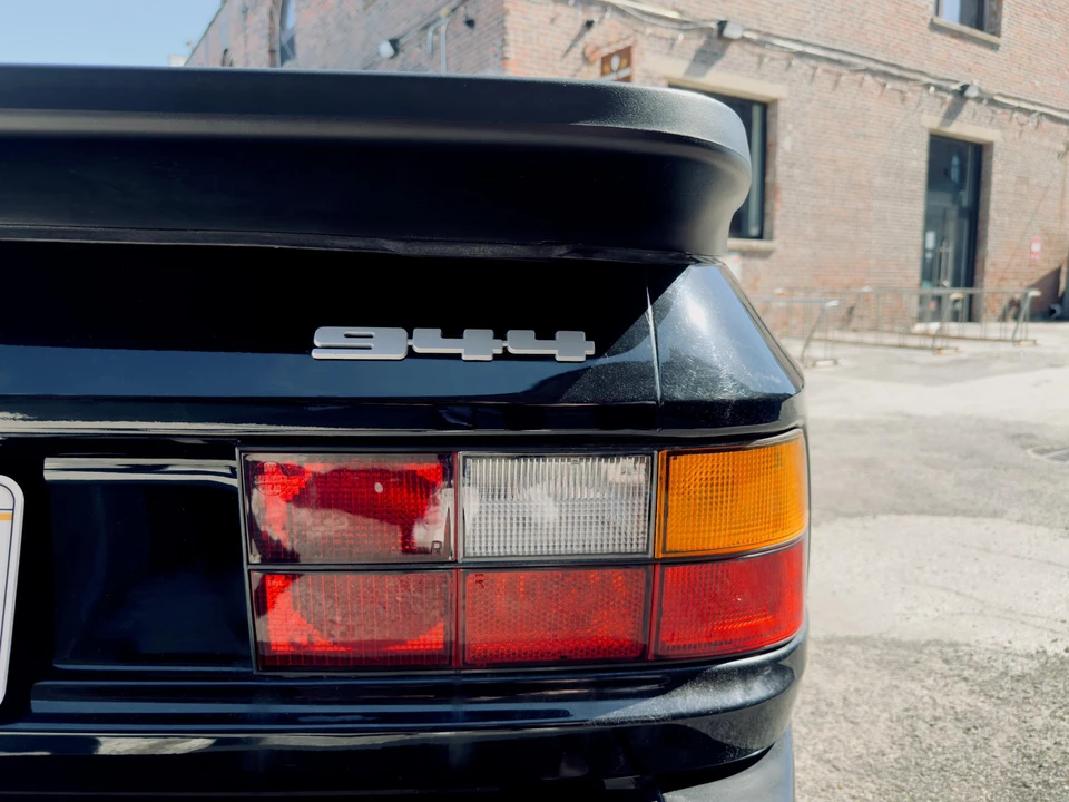 1986 Porsche 944 - Image 23 of 31